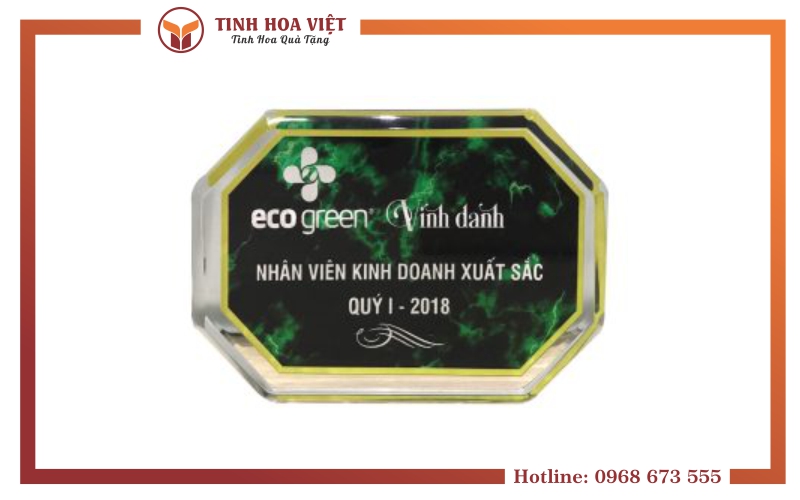 Quà tặng vinh danh nhân viên giá rẻ